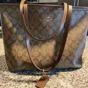 Coach Tote
